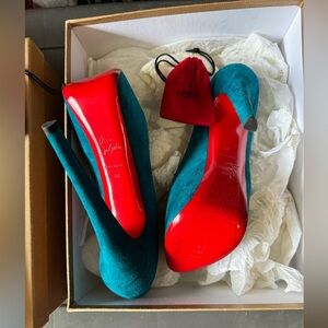 Brand New Suede Christian Louboutin dust bag and extra heel sole.